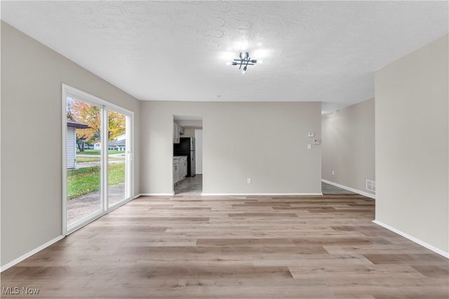 5807 Kimberly Drive, Bedford Heights, OH 44146