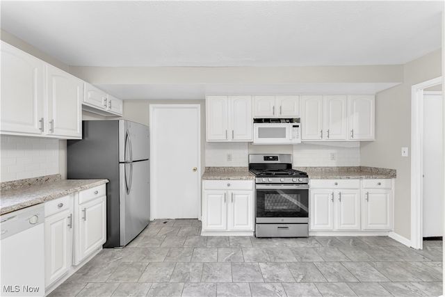 5807 Kimberly Drive, Bedford Heights, OH 44146