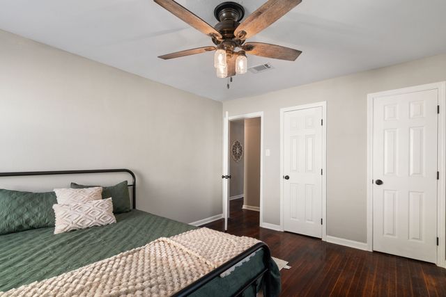 1104 Redbud Street, Denison, TX 75020