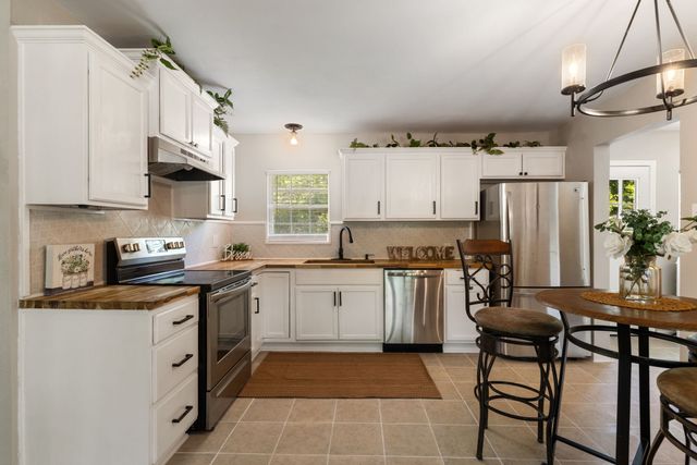 1104 Redbud Street, Denison, TX 75020