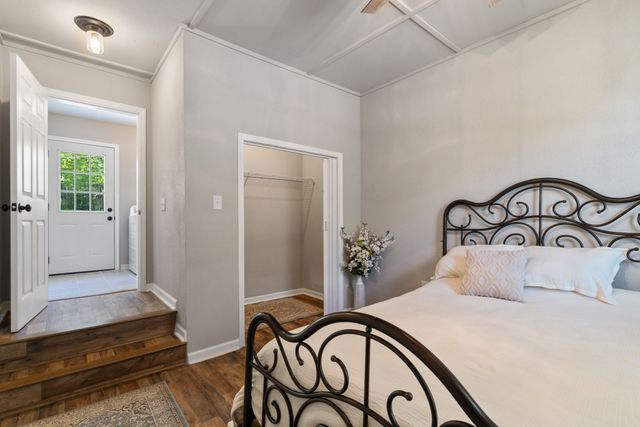 1104 Redbud Street, Denison, TX 75020