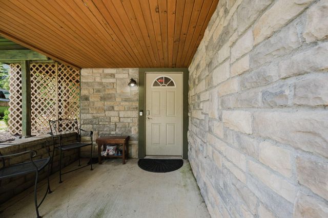 153 Lighthouse Lane, Buckeye Lake, OH 43008