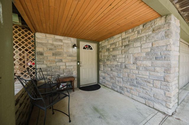 153 Lighthouse Lane, Buckeye Lake, OH 43008