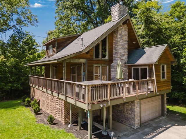 153 Lighthouse Lane, Buckeye Lake, OH 43008