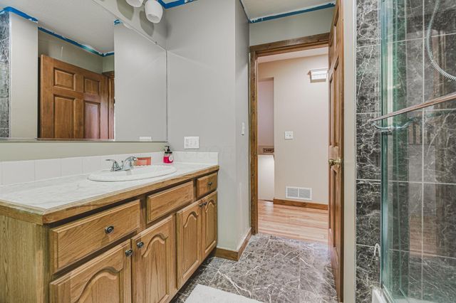 153 Lighthouse Lane, Buckeye Lake, OH 43008