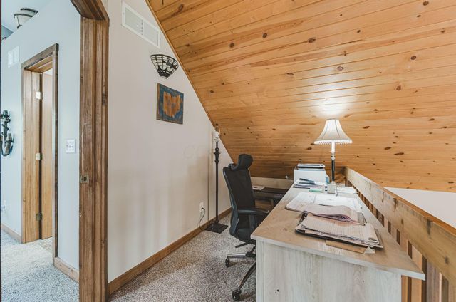 153 Lighthouse Lane, Buckeye Lake, OH 43008