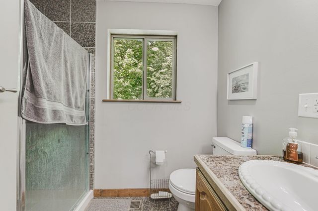 153 Lighthouse Lane, Buckeye Lake, OH 43008