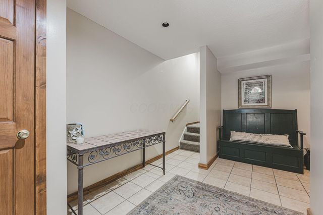 153 Lighthouse Lane, Buckeye Lake, OH 43008