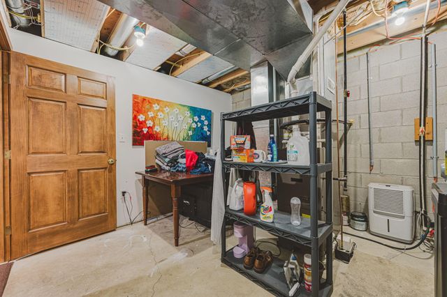153 Lighthouse Lane, Buckeye Lake, OH 43008