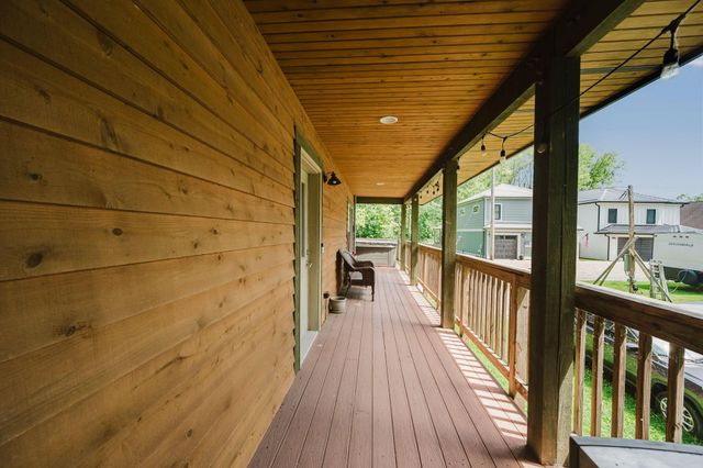 153 Lighthouse Lane, Buckeye Lake, OH 43008