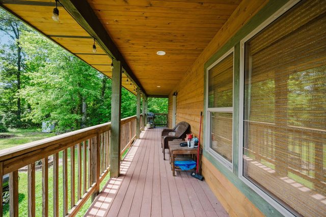 153 Lighthouse Lane, Buckeye Lake, OH 43008