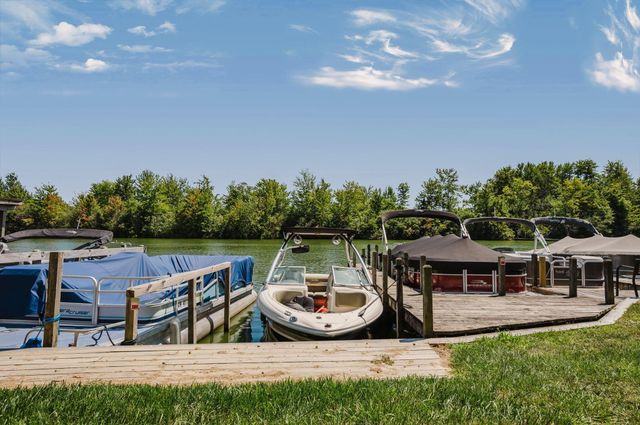 153 Lighthouse Lane, Buckeye Lake, OH 43008