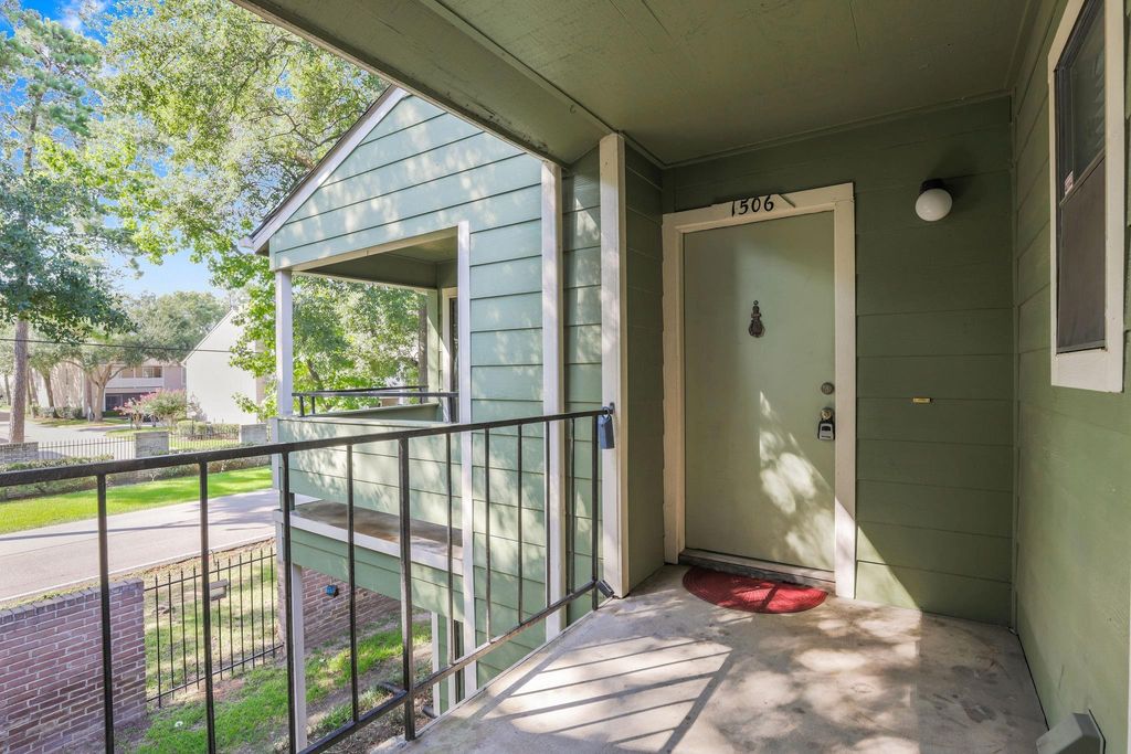 14777 Wunderlich Drive 1506, Houston, TX 77069