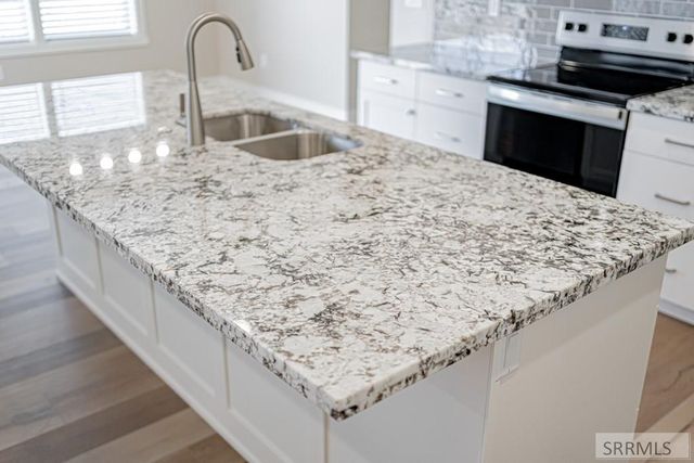 555 Bitterroot Street, Rigby, ID 83442