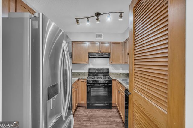 2479 Peachtree Road NE APT 506, Atlanta, GA 30305