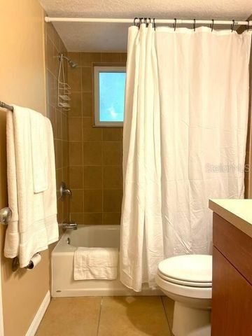 2050 ARLINGTON ST 106, Sarasota, FL 34239