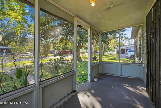 11558 RAFT Road, Jacksonville, FL 32218