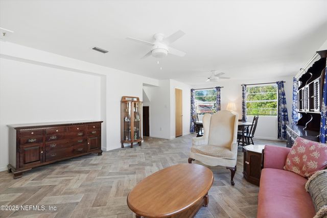 11558 RAFT Road, Jacksonville, FL 32218