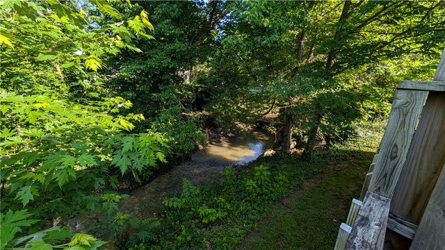 3143 N Old Missouri Road, Fayetteville, AR 72703