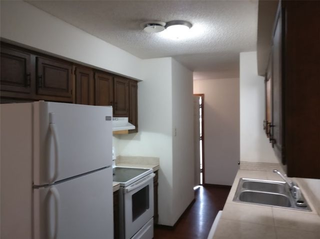 3143 N Old Missouri Road, Fayetteville, AR 72703