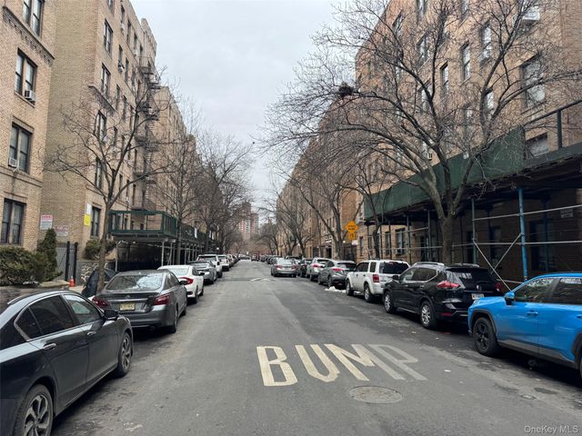 2156 Cruger Avenue 3L, Bronx, NY 10462