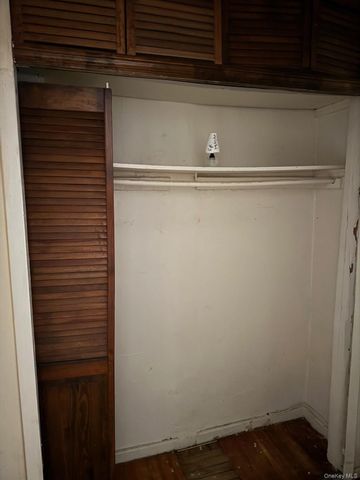 2156 Cruger Avenue 3L, Bronx, NY 10462