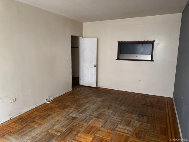 2156 Cruger Avenue 3L, Bronx, NY 10462
