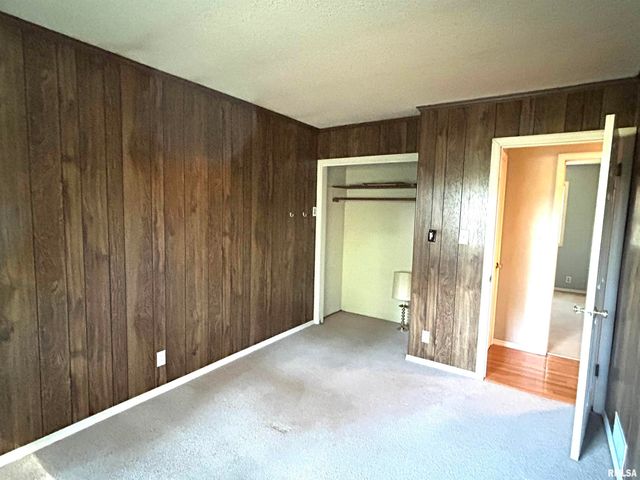 744 CARDINAL Road, Carbondale, IL 62901