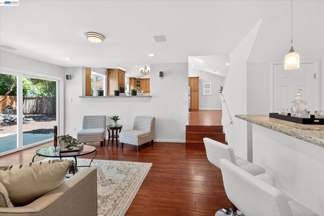 811 Seville Pl, Fremont, CA 94539