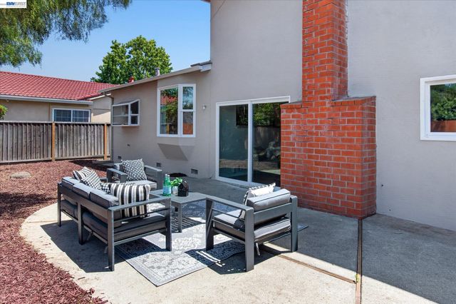 811 Seville Pl, Fremont, CA 94539