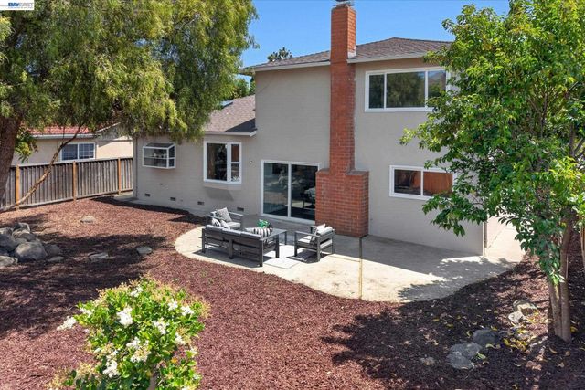 811 Seville Pl, Fremont, CA 94539