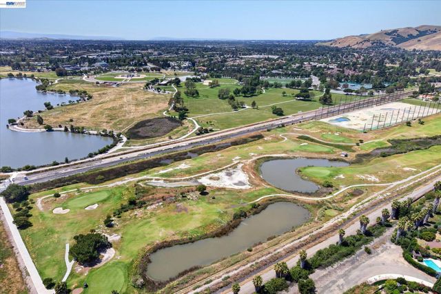 811 Seville Pl, Fremont, CA 94539