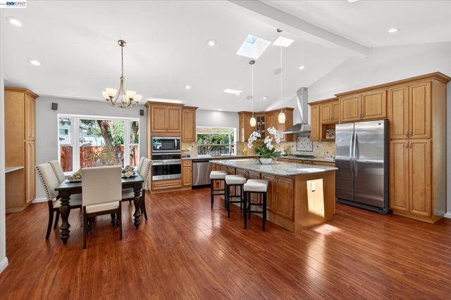 811 Seville Pl, Fremont, CA 94539