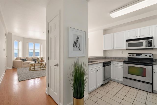 1 Cityview Ln 707, Quincy, MA 02169