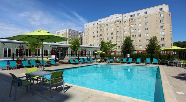 1 Cityview Ln 707, Quincy, MA 02169