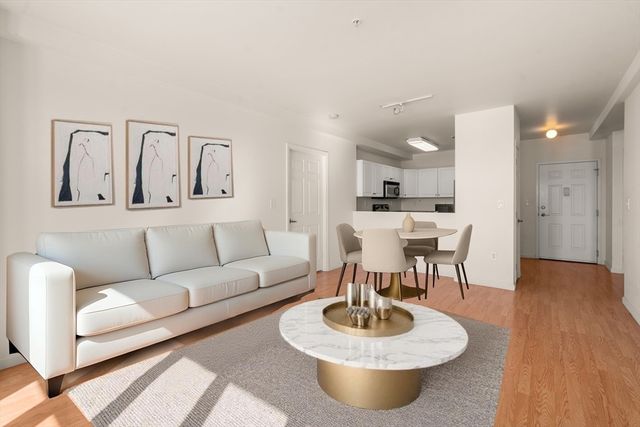 1 Cityview Ln 707, Quincy, MA 02169