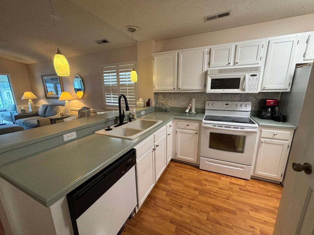 207 Landing Rd Apt I, North Myrtle Beach, SC 29582 — photo 5