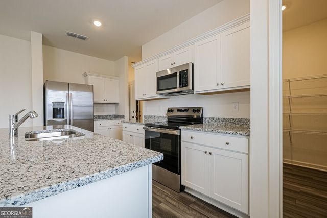 208 Long Drive, Bethlehem, GA 30620