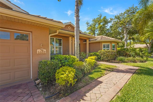 6600 DEERING CIRCLE, Sarasota, FL 34240