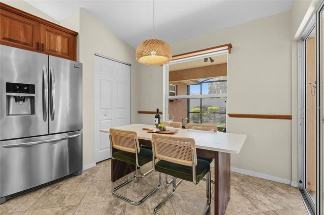 6600 DEERING CIRCLE, Sarasota, FL 34240