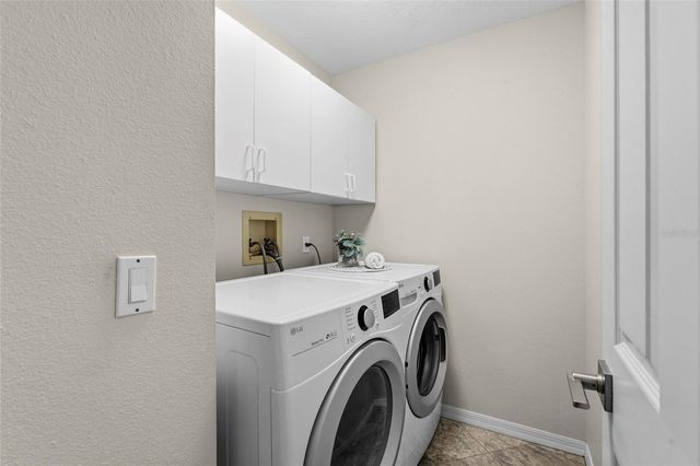 6600 DEERING CIRCLE, Sarasota, FL 34240