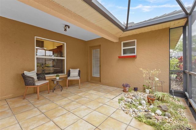 6600 DEERING CIRCLE, Sarasota, FL 34240