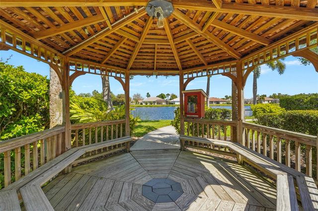 6600 DEERING CIRCLE, Sarasota, FL 34240