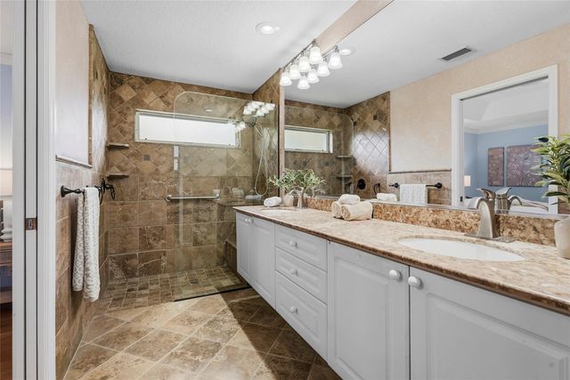 6600 DEERING CIRCLE, Sarasota, FL 34240