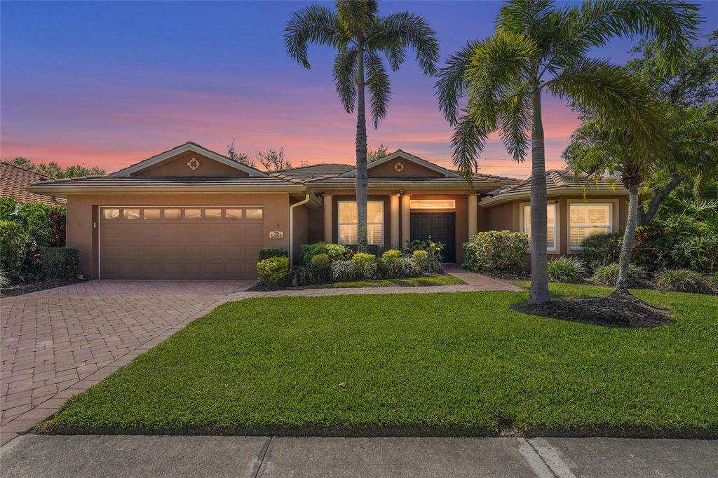 6600 DEERING CIRCLE, Sarasota, FL 34240