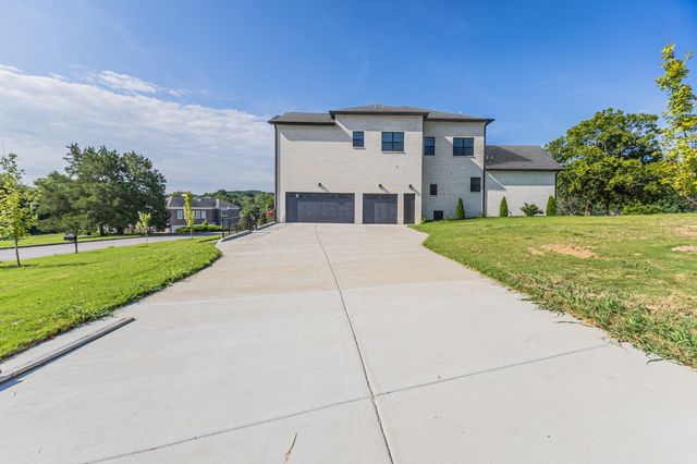 2205 Kayla Dr, Goodlettsville, TN 37072