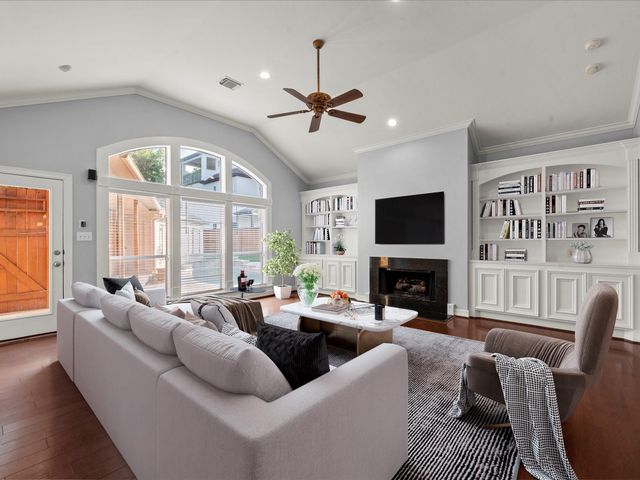 1274 Seamist Drive, Houston, TX 77008