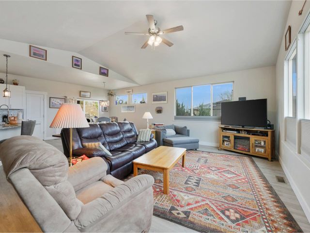 213 Hideaway Lane, Grand Junction, CO 81503