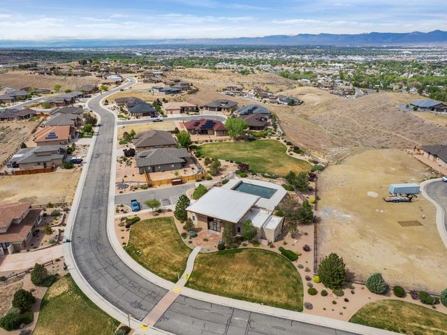 213 Hideaway Lane, Grand Junction, CO 81503