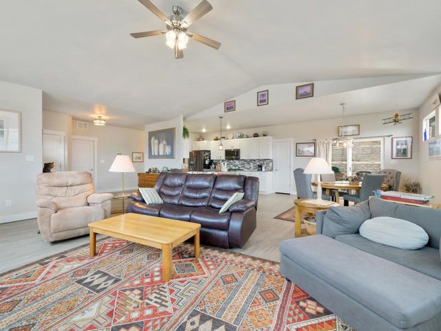 213 Hideaway Lane, Grand Junction, CO 81503